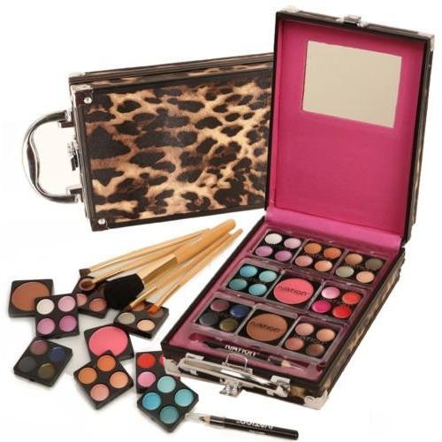Ivation Makeup Kit - Including Eyeshadow, Blusher, Lip Gloss & Brush Set